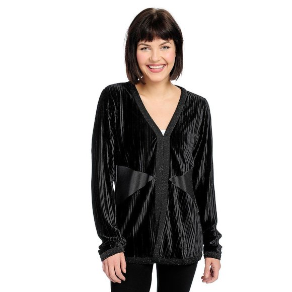 BohoBeauRoseBoutique Sweaters - Black Long Sleeve V-neck Velour Cardigan Jacket